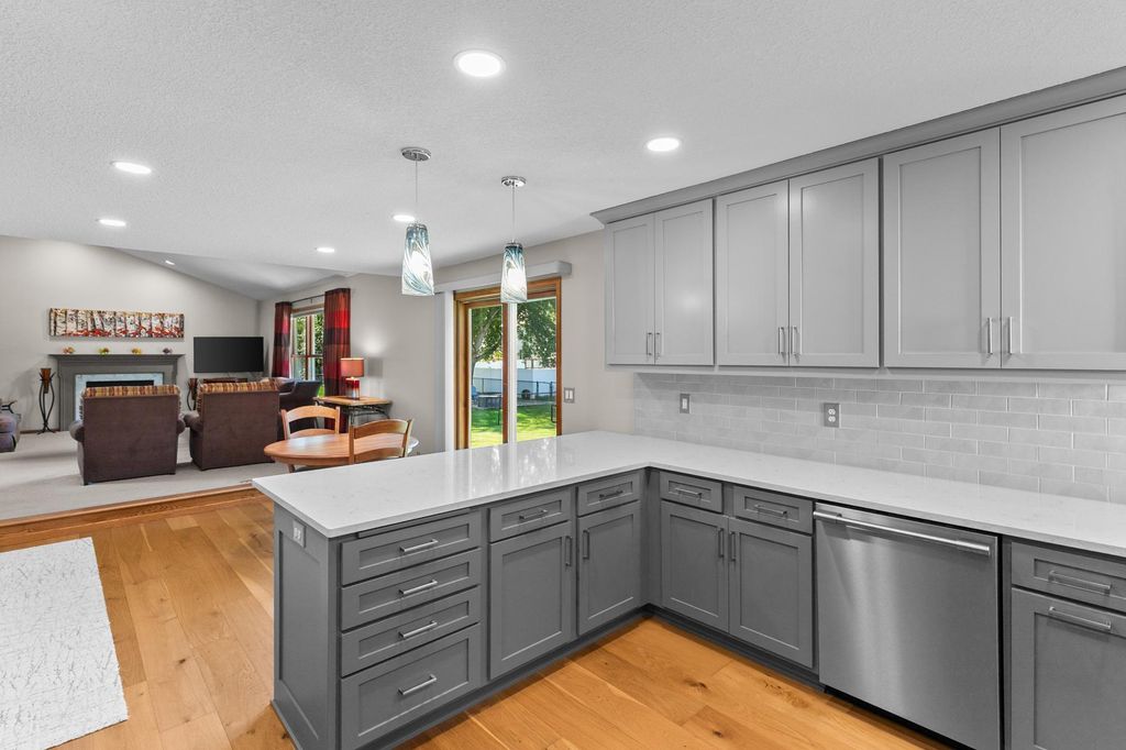 5917 Bayberry Drive, White Bear Twp, MN 55110 — photo 4
