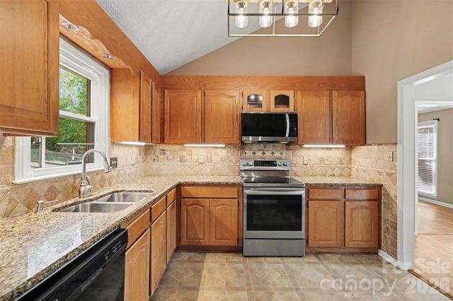 496 Majestic Court SE, Concord, NC 28025