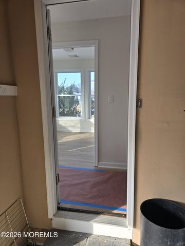 420 S Saint Thomas Drive, Toms River, NJ 08757