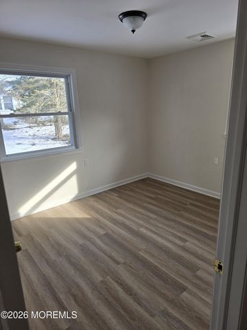 420 S Saint Thomas Drive, Toms River, NJ 08757