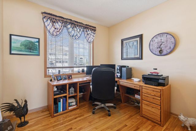 10948 203rd Street W, Lakeville, MN 55044