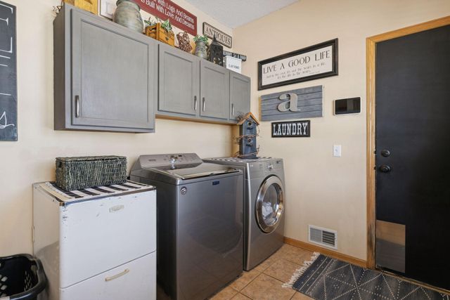 10948 203rd Street W, Lakeville, MN 55044