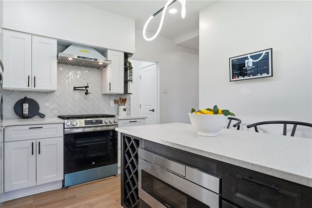702 4th St, Verona, PA 15147