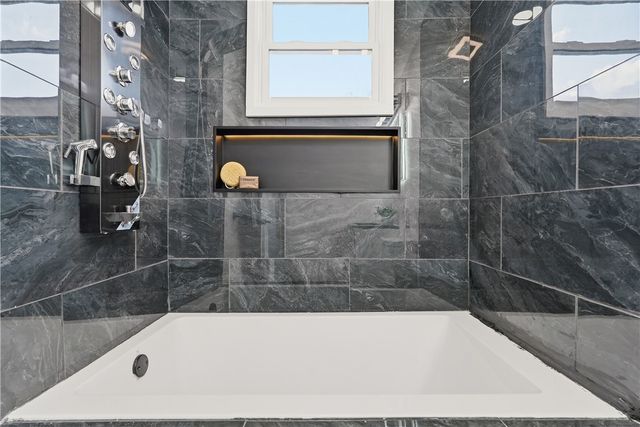 702 4th St, Verona, PA 15147