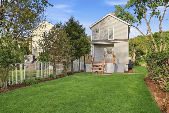 702 4th St, Verona, PA 15147