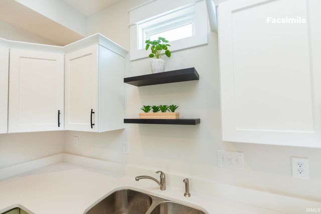 8209 S Westmead Drive, Newberry, IN 47449