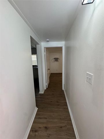 2016 E CLIFTON STREET B, Tampa, FL 33610