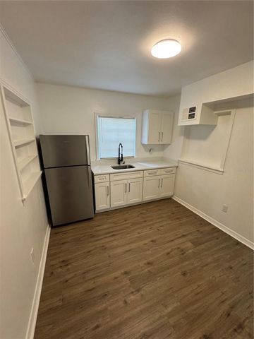 2016 E CLIFTON STREET B, Tampa, FL 33610