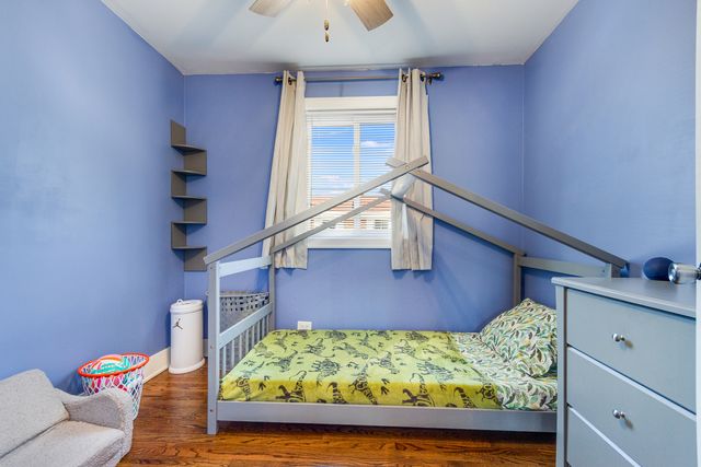 1240 N Boxwood Drive, Mount Prospect, IL 60056