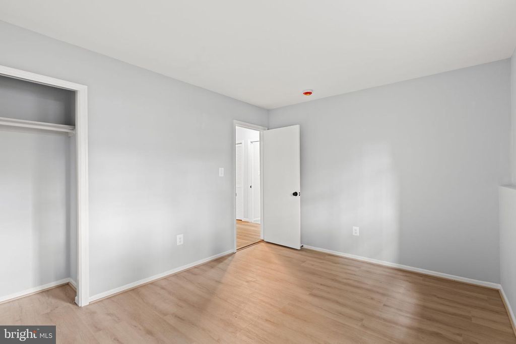 Image 45 of property listing at 405 AMBERFIELD LN, Gaithersburg, MD 20878