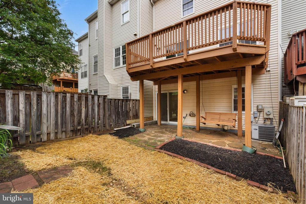 Image 46 of property listing at 405 AMBERFIELD LN, Gaithersburg, MD 20878