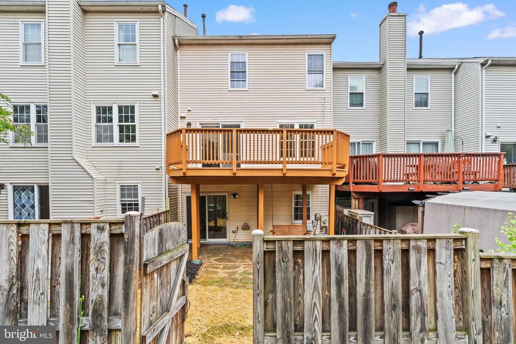 Image 47 of property listing at 405 AMBERFIELD LN, Gaithersburg, MD 20878