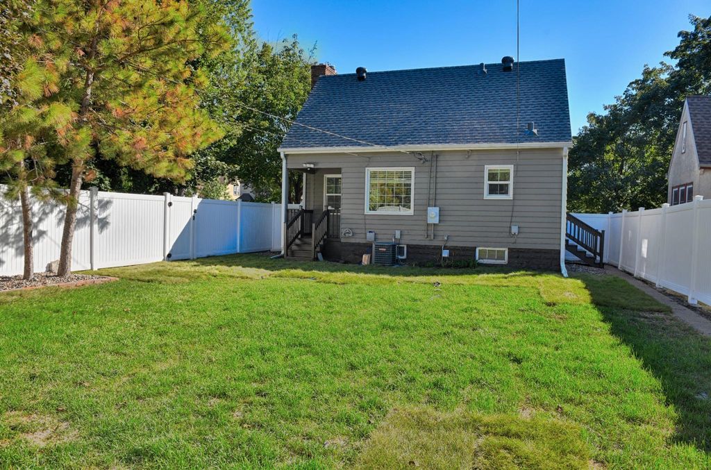 755 Cottage Avenue E, Saint Paul, MN 55106 — photo 4