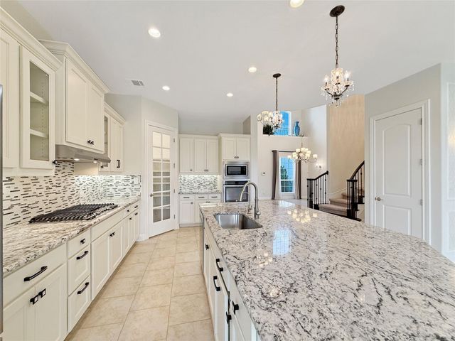 4300 Mezzaluna PASS, Leander, TX 78641