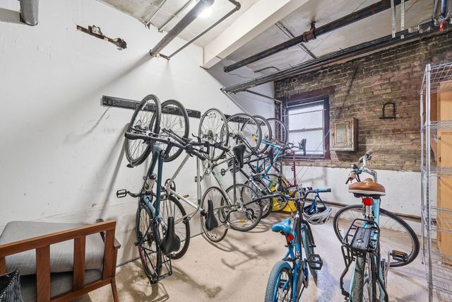 2443 W Lunt Avenue GE, Chicago, IL 60645