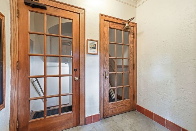2443 W Lunt Avenue GE, Chicago, IL 60645