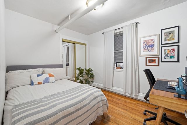 2443 W Lunt Avenue GE, Chicago, IL 60645