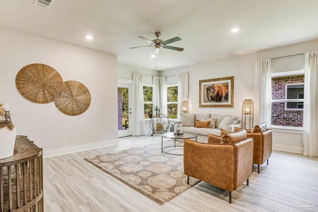 3570 Fallschase Blvd, Pensacola, FL 32526