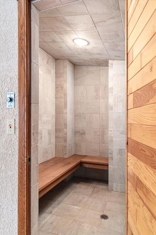 636 L Hauser ROAD, Onalaska, WI 54650