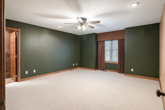 636 L Hauser ROAD, Onalaska, WI 54650