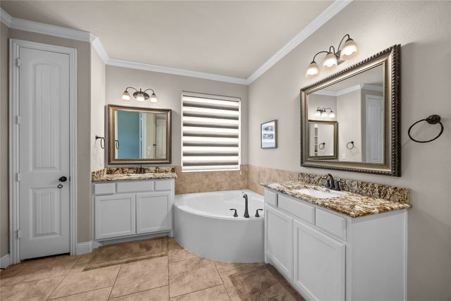 9458 Robinwoods Drive, Frisco, TX 75035