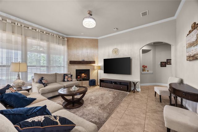 9458 Robinwoods Drive, Frisco, TX 75035