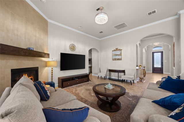 9458 Robinwoods Drive, Frisco, TX 75035