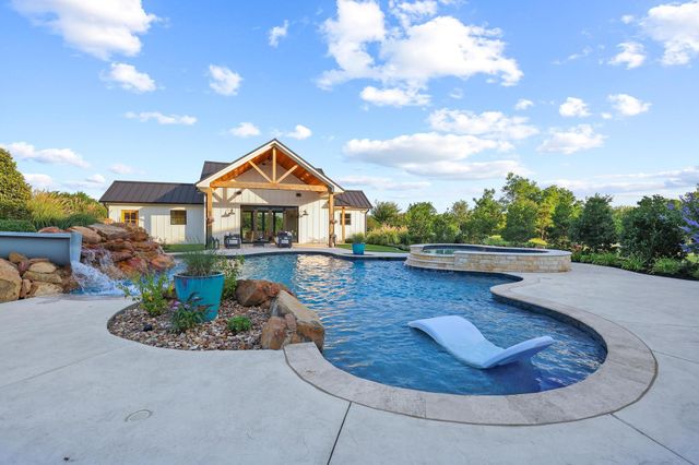 192 McClain Lane, Pottsboro, TX 75076