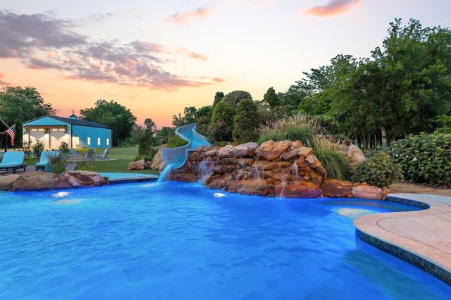 192 McClain Lane, Pottsboro, TX 75076