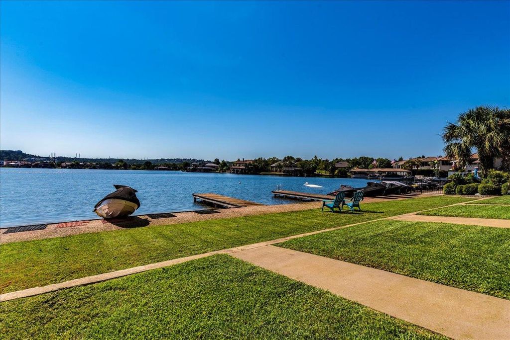 101 Island DR A, Horseshoe Bay, TX 78657