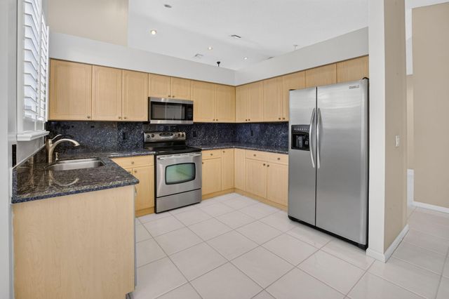 8908 Shoal Creek Lane, Boynton Beach, FL 33472