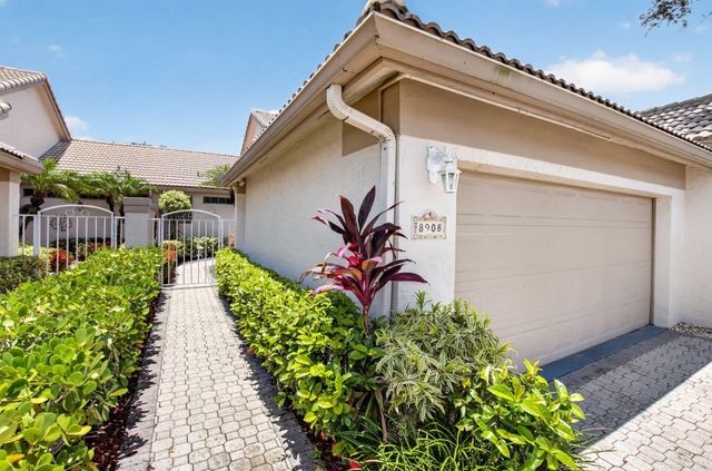 8908 Shoal Creek Lane, Boynton Beach, FL 33472