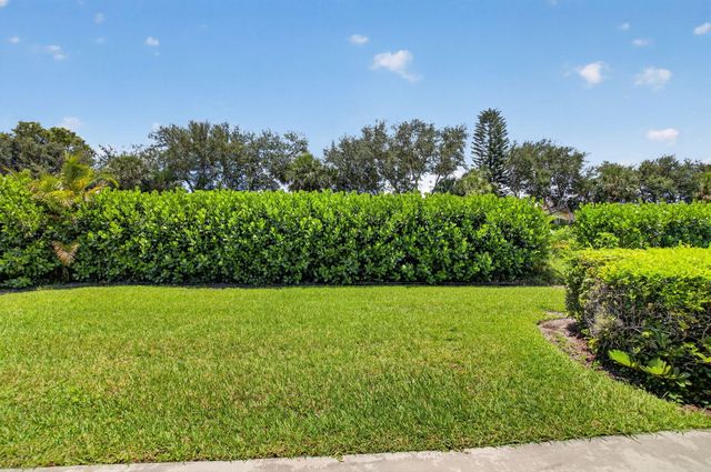 8908 Shoal Creek Lane, Boynton Beach, FL 33472