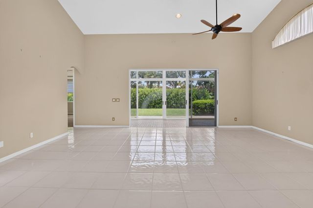 8908 Shoal Creek Lane, Boynton Beach, FL 33472