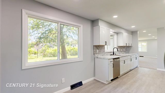 5062 Akron Street, Buena Vista Twp, MI 48601