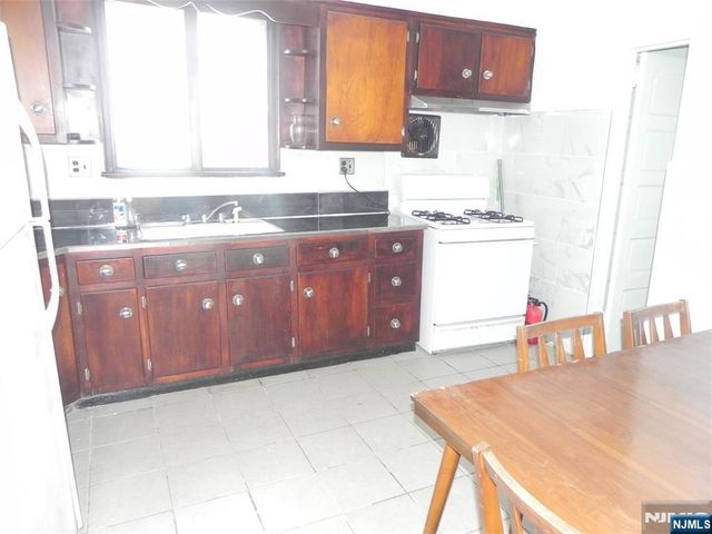 33 Center Street 1, Little Ferry, NJ 07643