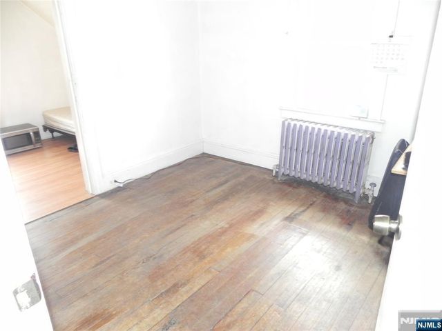 33 Center Street 1, Little Ferry, NJ 07643