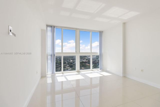 1861 NW North River Dr 3, Miami, FL 33125