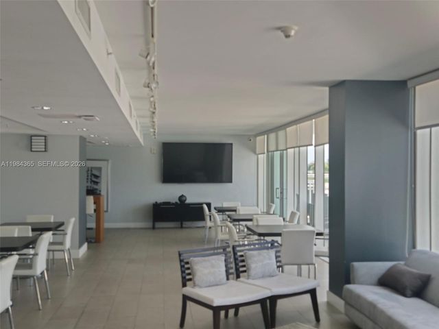 1861 NW North River Dr 3, Miami, FL 33125