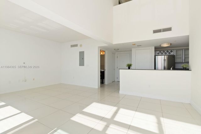 1861 NW North River Dr 3, Miami, FL 33125