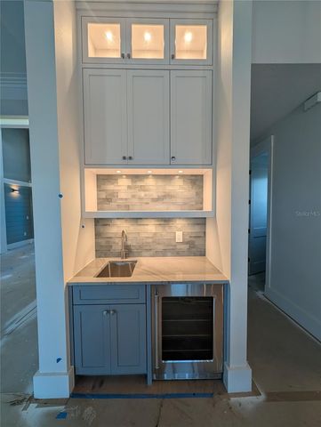 527 VENICE LANE, Sarasota, FL 34242