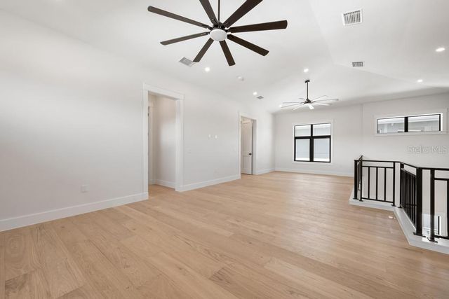 527 VENICE LANE, Sarasota, FL 34242