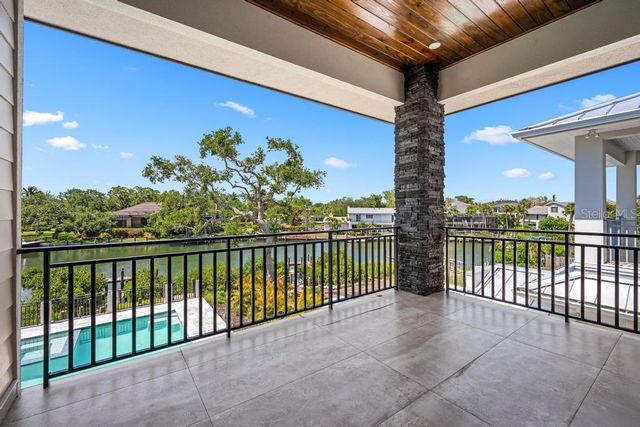 527 VENICE LANE, Sarasota, FL 34242