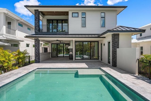 527 VENICE LANE, Sarasota, FL 34242