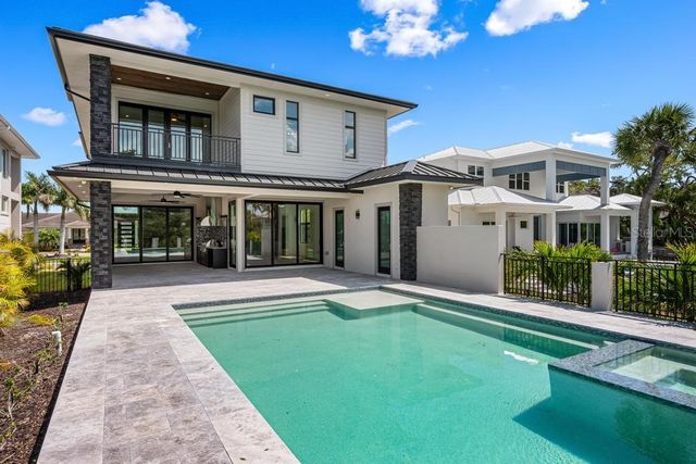 527 VENICE LANE, Sarasota, FL 34242
