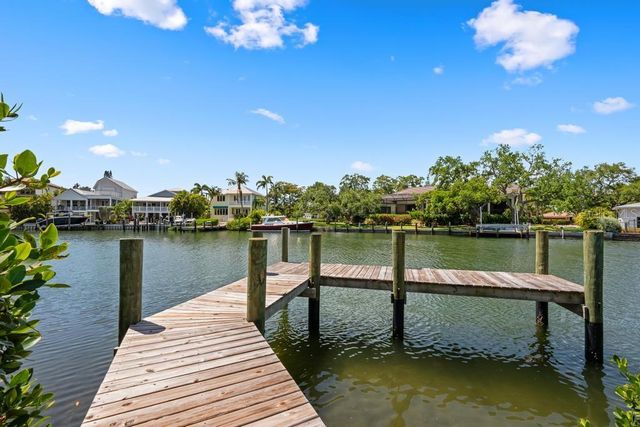 527 VENICE LANE, Sarasota, FL 34242