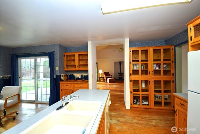 323 Critter Country Trail, Sequim, WA 98382