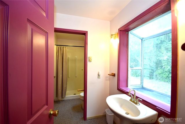 323 Critter Country Trail, Sequim, WA 98382