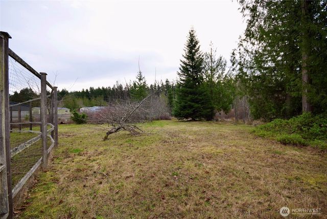 323 Critter Country Trail, Sequim, WA 98382