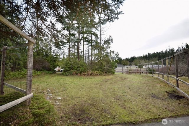 323 Critter Country Trail, Sequim, WA 98382